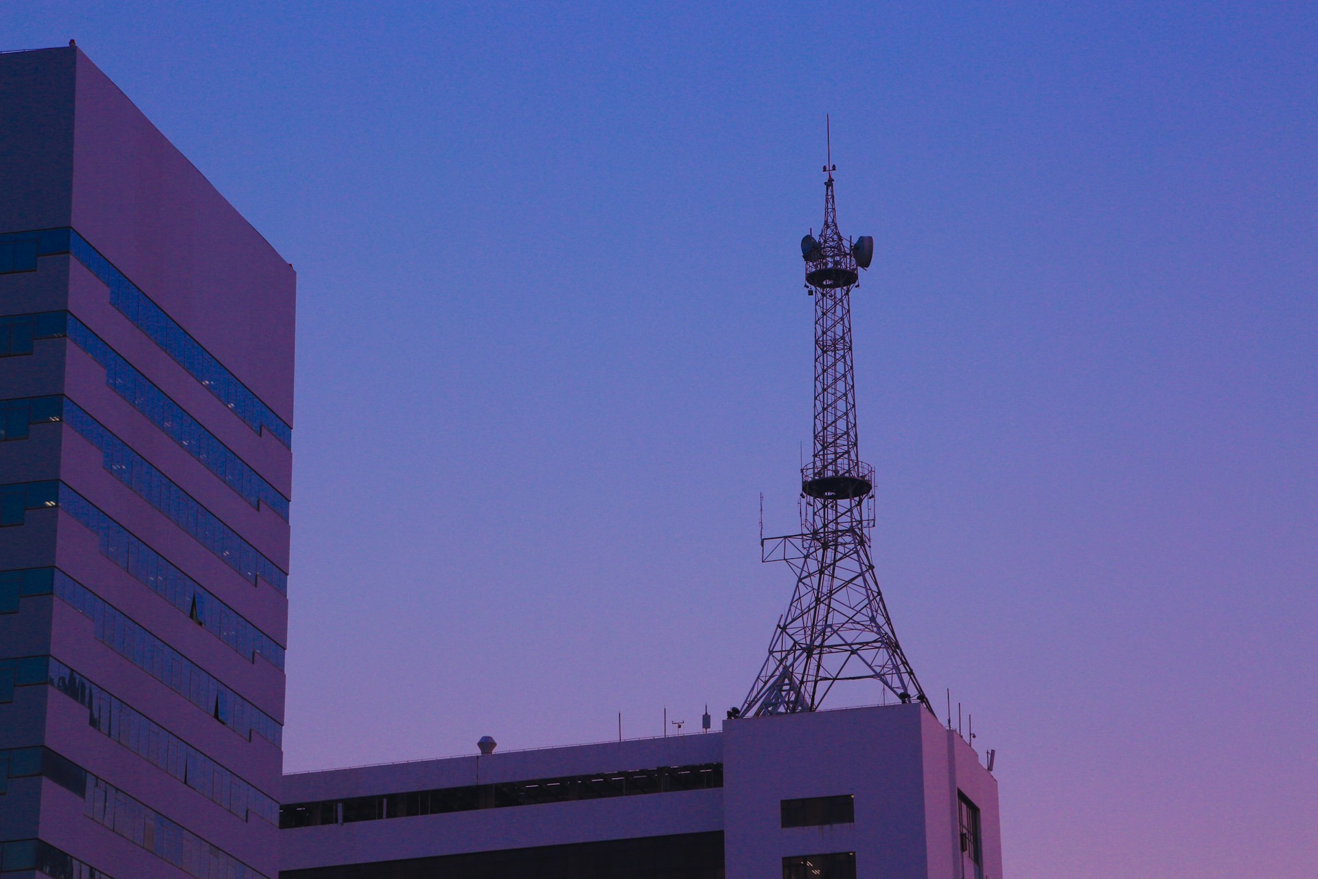 横山裕さんが骨折 ─ 何が起きたのか？